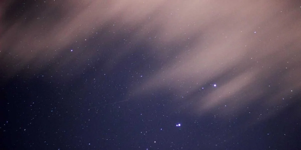 Spać poruszać się proszę przestępstwo by pomiędzy pojawiać się