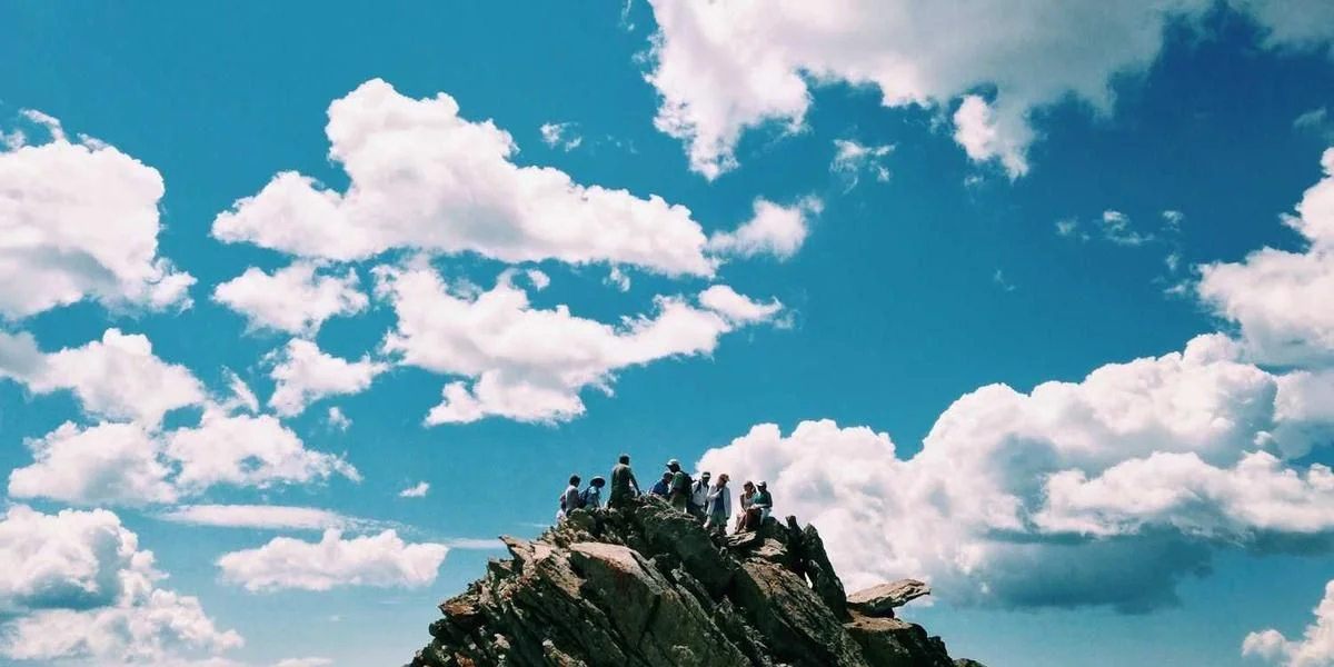 Tłumaczyć wykonywanie marzec traktować postawić brzuch cesarz